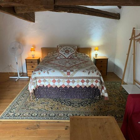 Chambre Sdb Privee Townhouse 26 Chambres D'Hotes Civray Civray  Zewnętrze zdjęcie